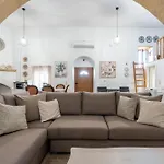 Amalia\'S Traditional Home In Paradisi