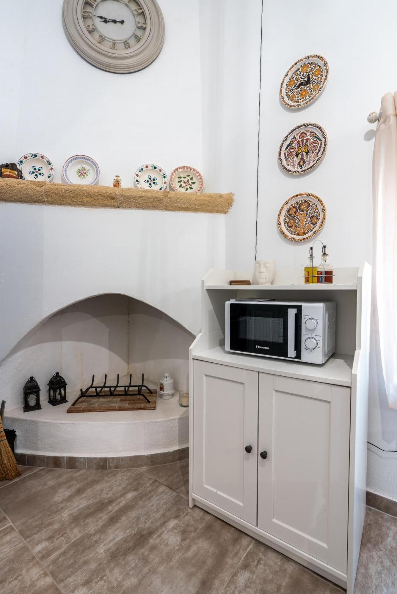 Amalia's Traditional In Paradisi Ferienhaus